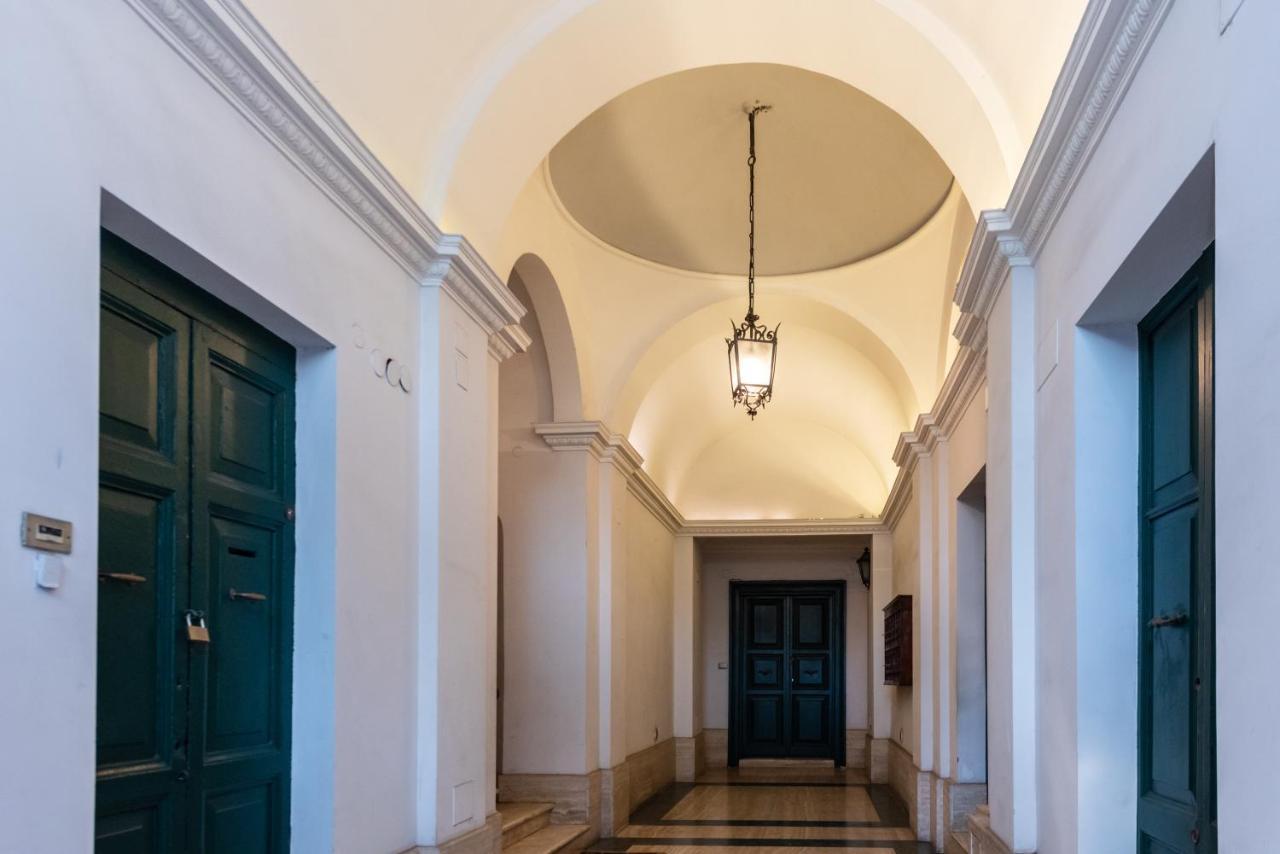 Ihh Suites Рим Екстериор снимка