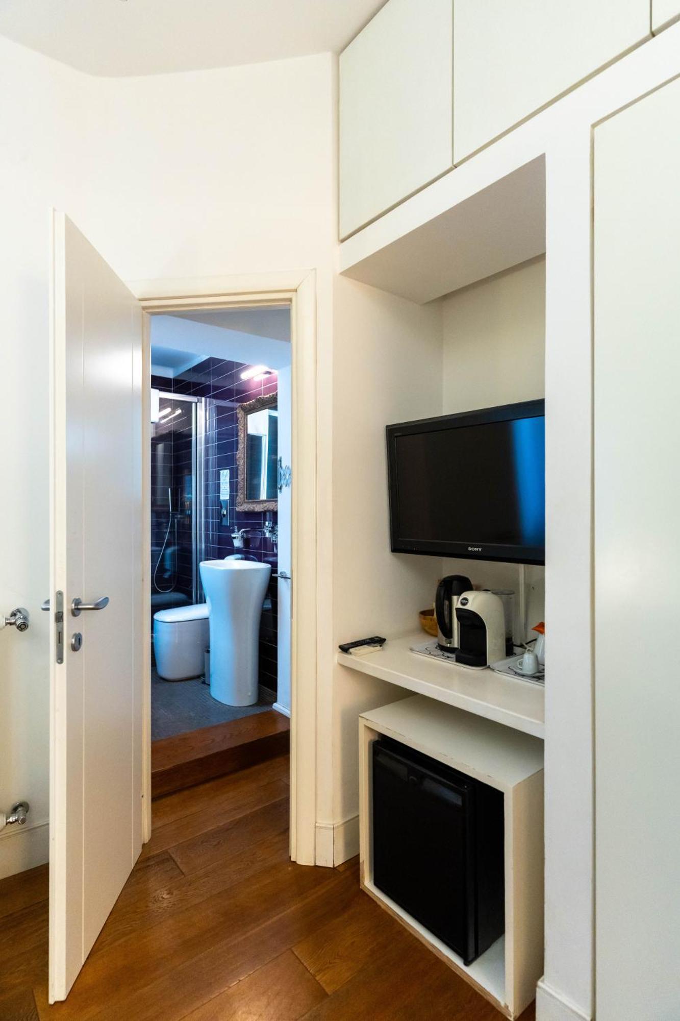 Ihh Suites Рим Екстериор снимка