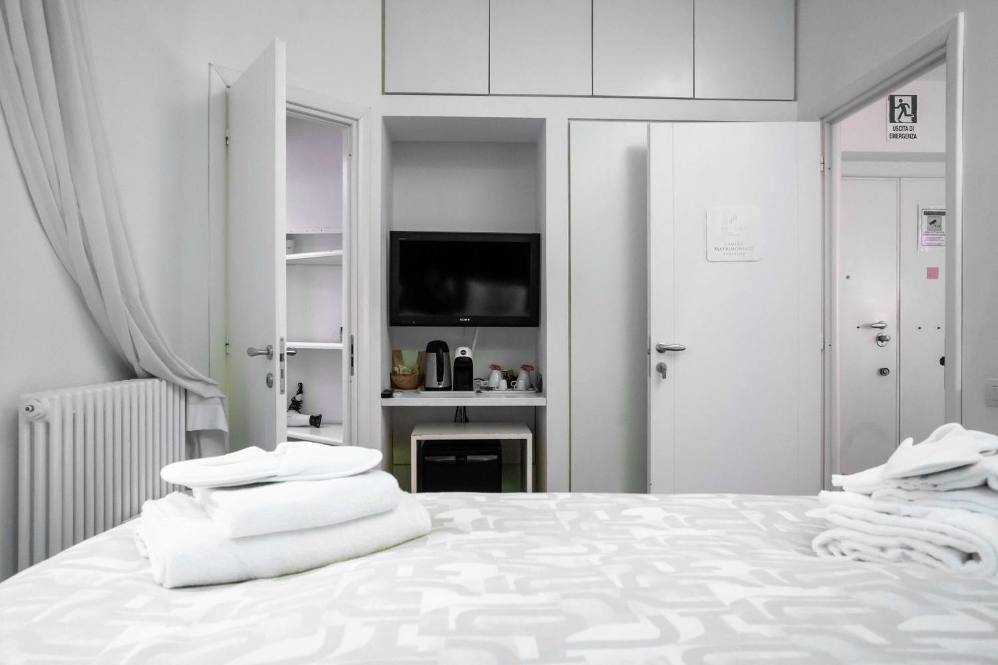 Ihh Suites Рим Екстериор снимка