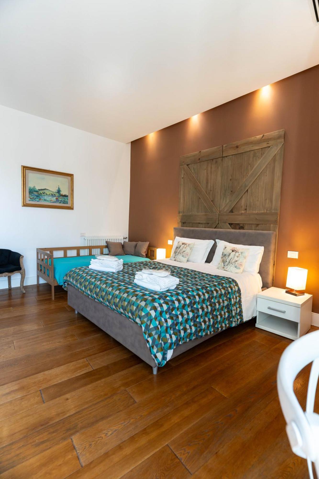 Ihh Suites Рим Екстериор снимка